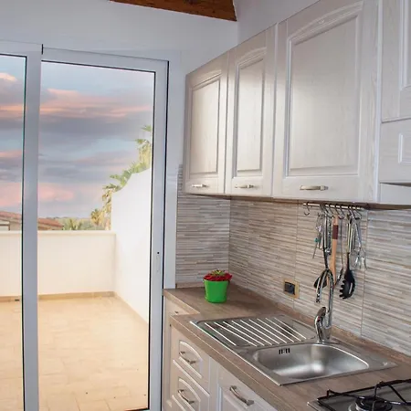 Shark House Apartment *